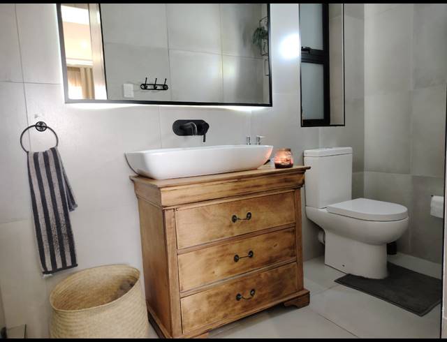 3 BEDROOM APARTMENT FOR SALE IN HALFWAY GARDENS